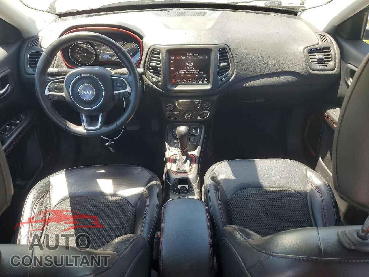 JEEP COMPASS 2019 - 3C4NJDDB7KT668096