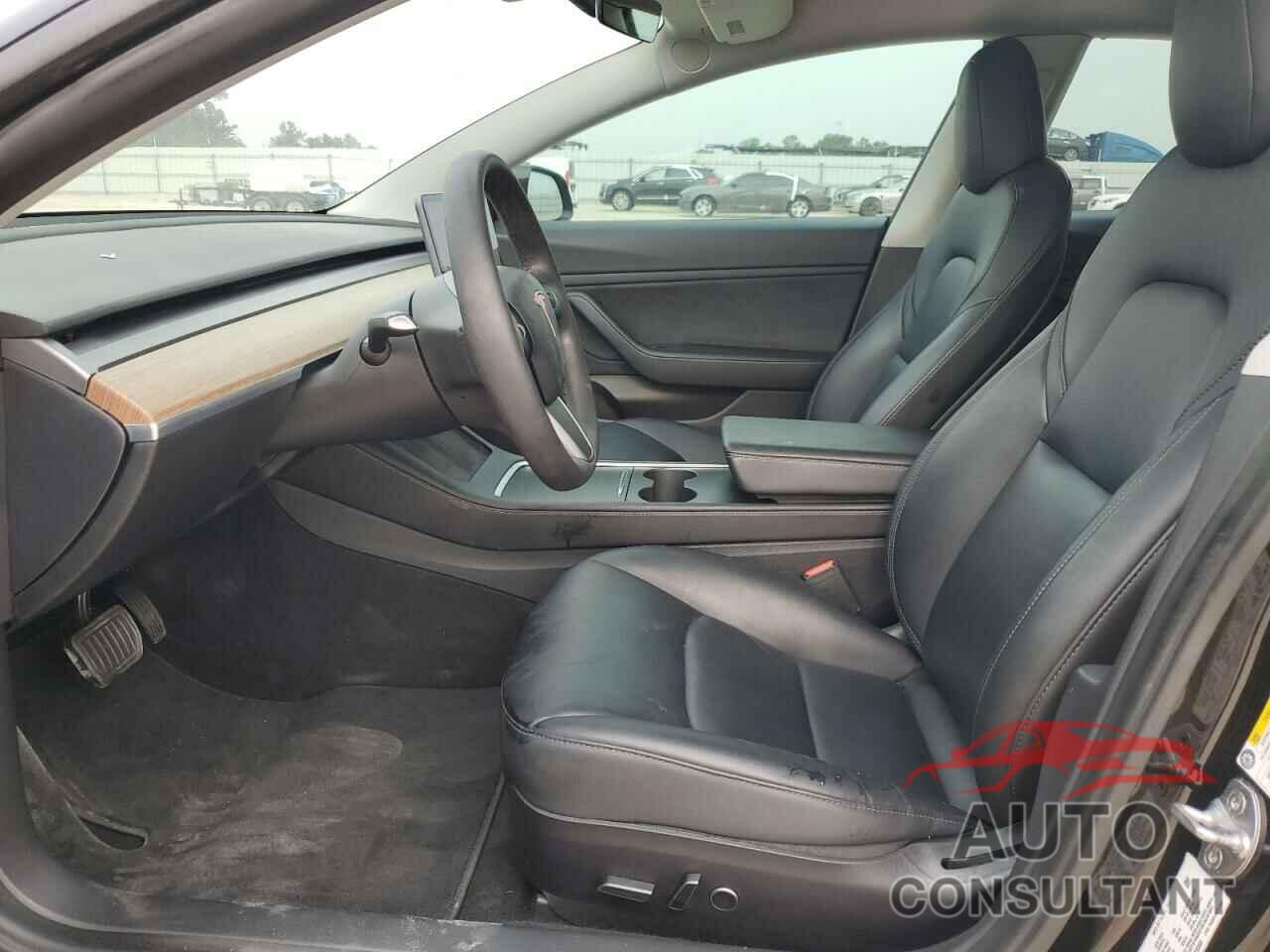 TESLA MODEL 3 2021 - 5YJ3E1EB5MF928389