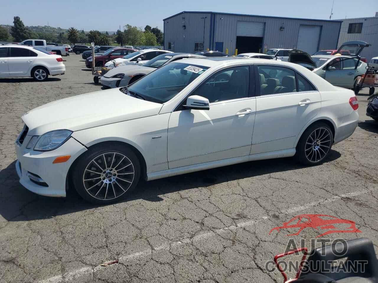 MERCEDES-BENZ E-CLASS 2012 - WDDHF5KB8CA612920