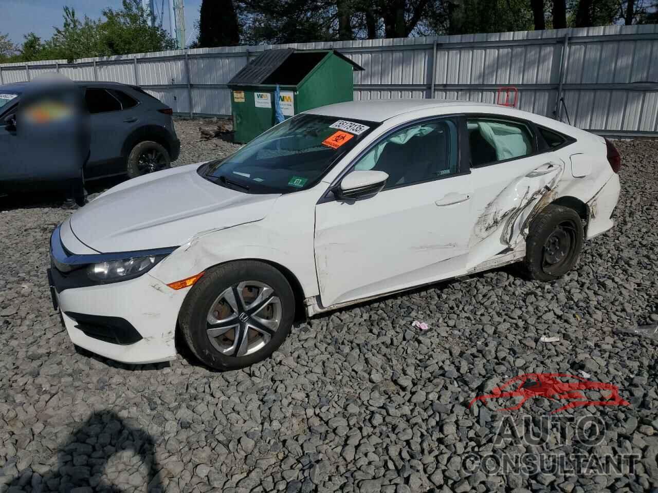 HONDA CIVIC 2018 - 2HGFC2F55JH593000