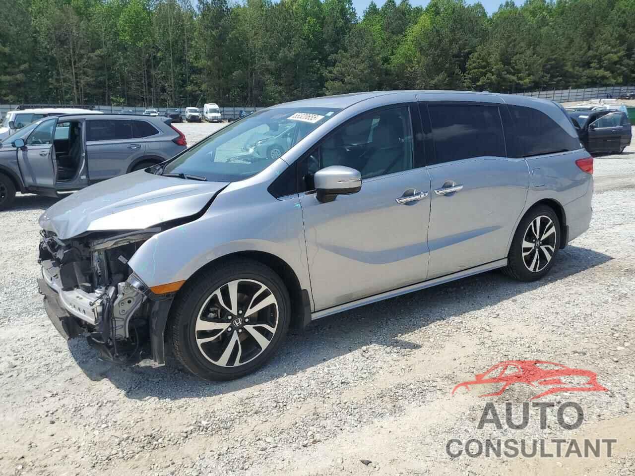 HONDA ODYSSEY 2018 - 5FNRL6H90JB070329