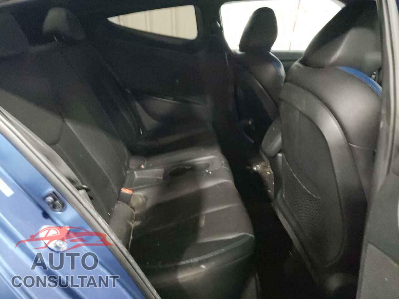 HYUNDAI VELOSTER 2016 - KMHTC6AE8GU257553
