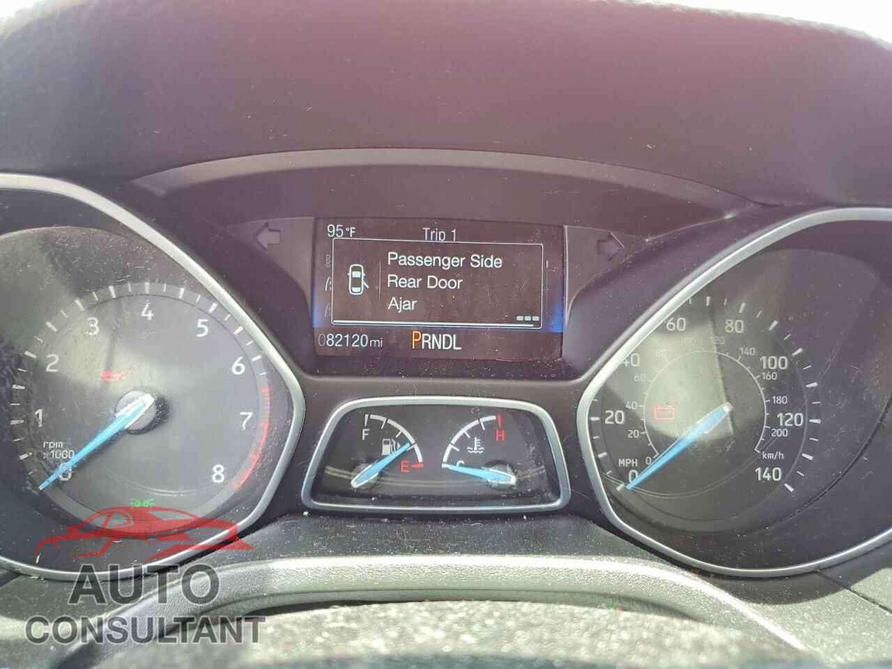 FORD FOCUS 2016 - 1FADP3F23GL371904