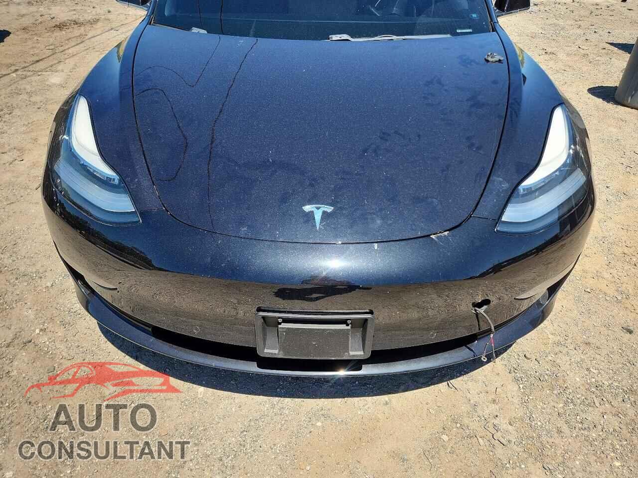 TESLA MODEL 3 2018 - 5YJ3E1EB2JF090589