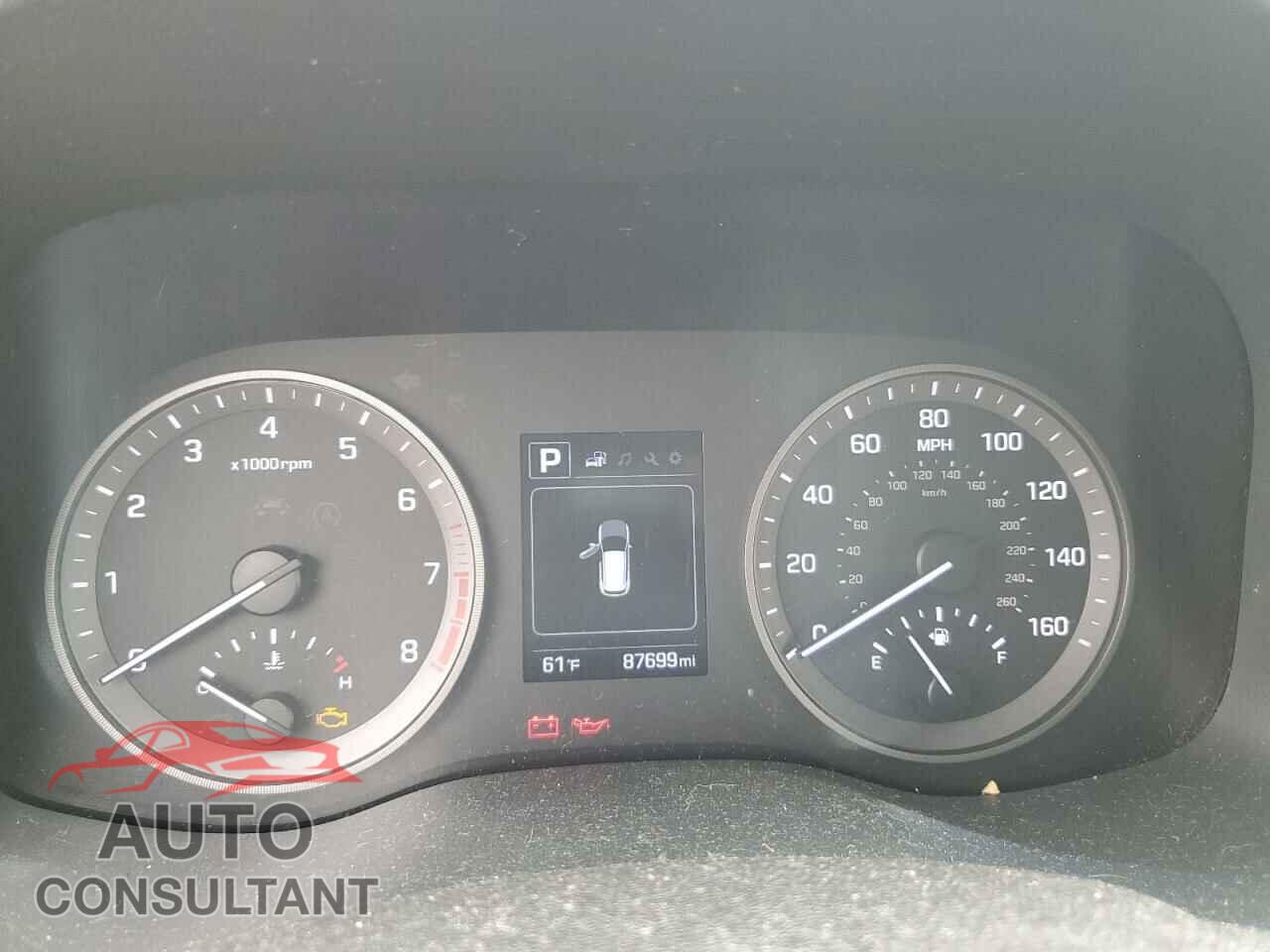 HYUNDAI TUCSON 2018 - KM8J3CA48JU765039