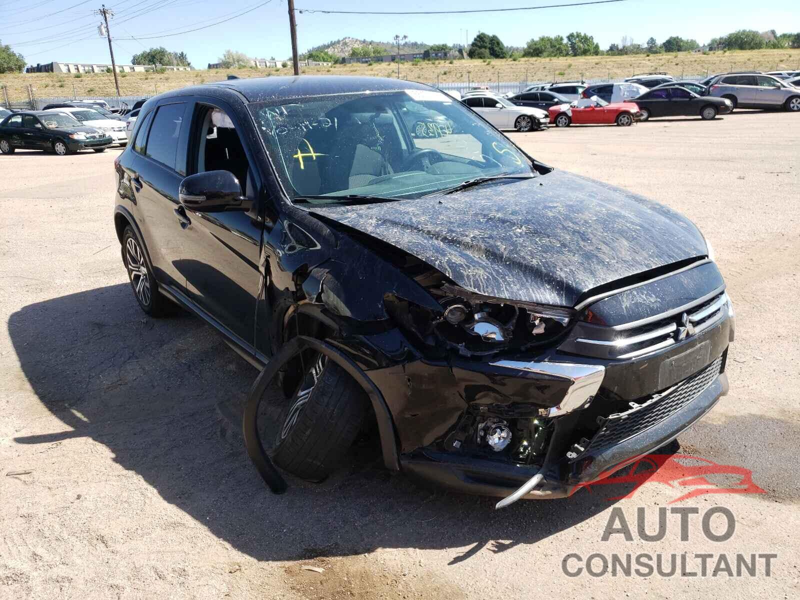 MITSUBISHI OUTLANDER 2018 - JA4AR3AUXJU005126