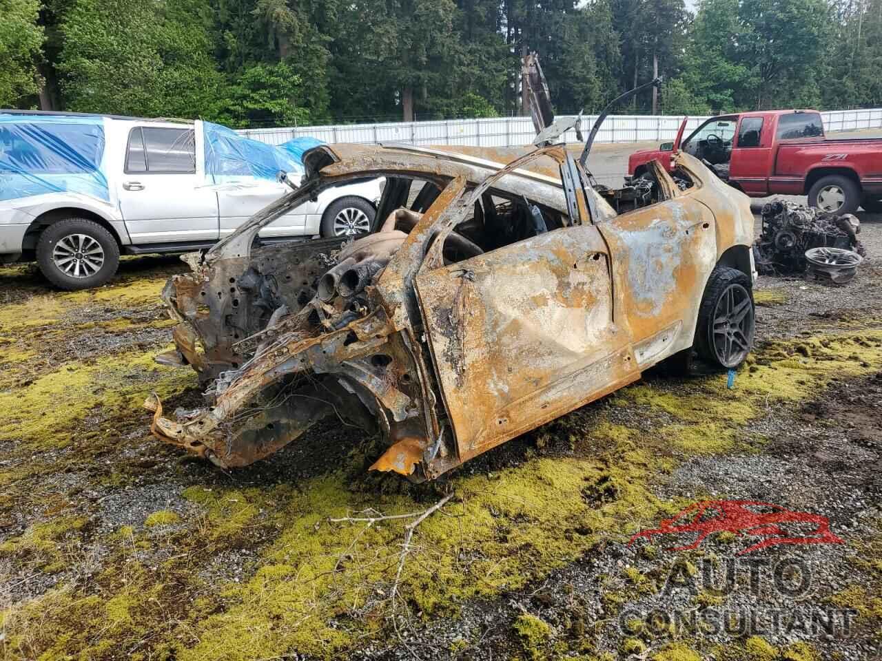 PORSCHE MACAN 2015 - WP1AB2A55FLB60434