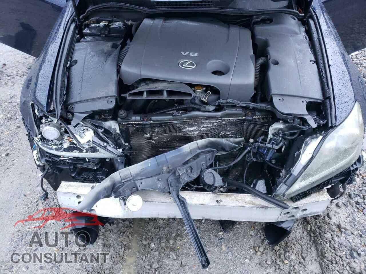 LEXUS IS 2012 - JTHCF5C26C2035865