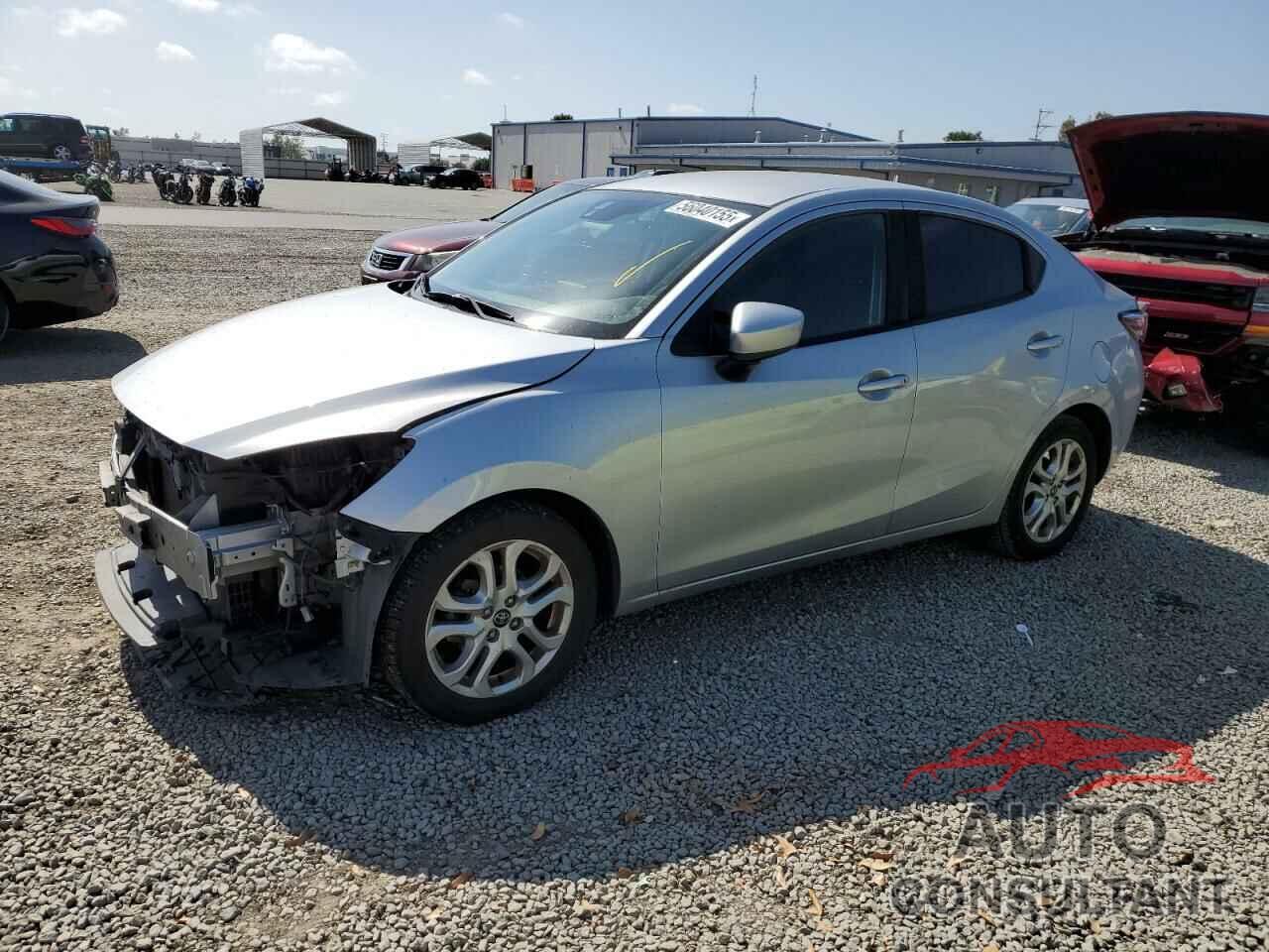 TOYOTA YARIS 2017 - 3MYDLBYV3HY184227