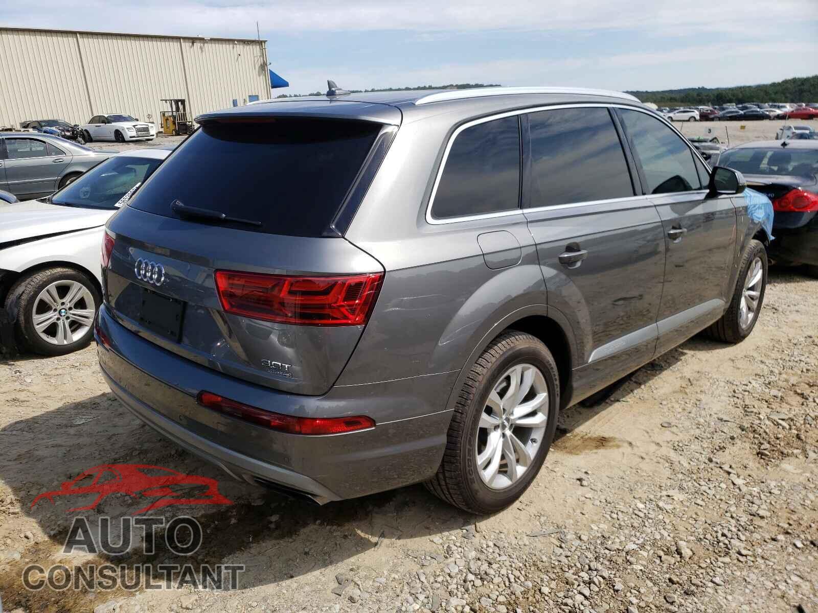 AUDI Q7 2017 - WA1LAAF70HD015083