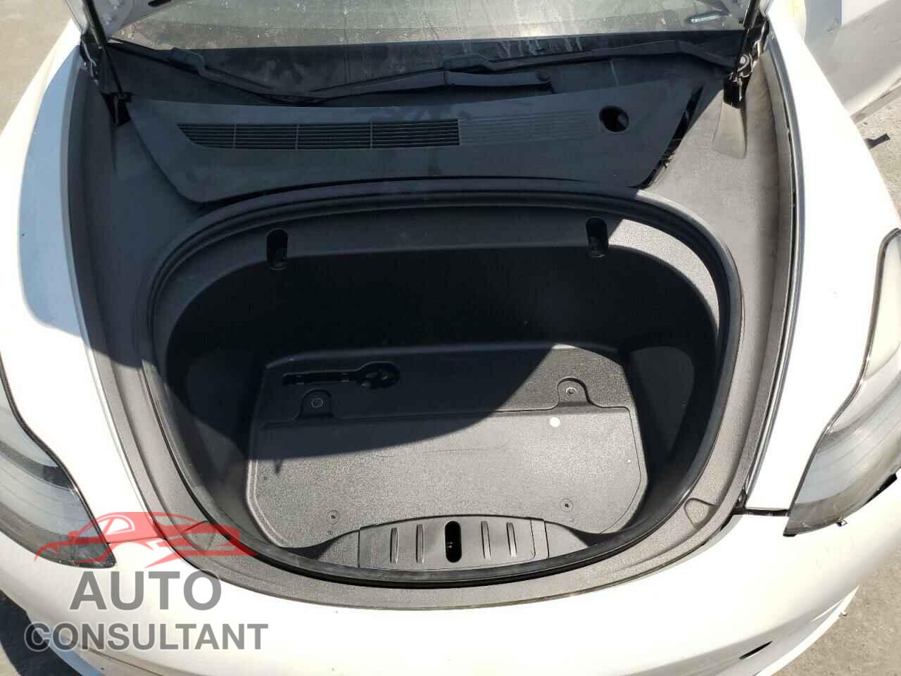 TESLA MODEL 3 2020 - 5YJ3E1EB7LF650237