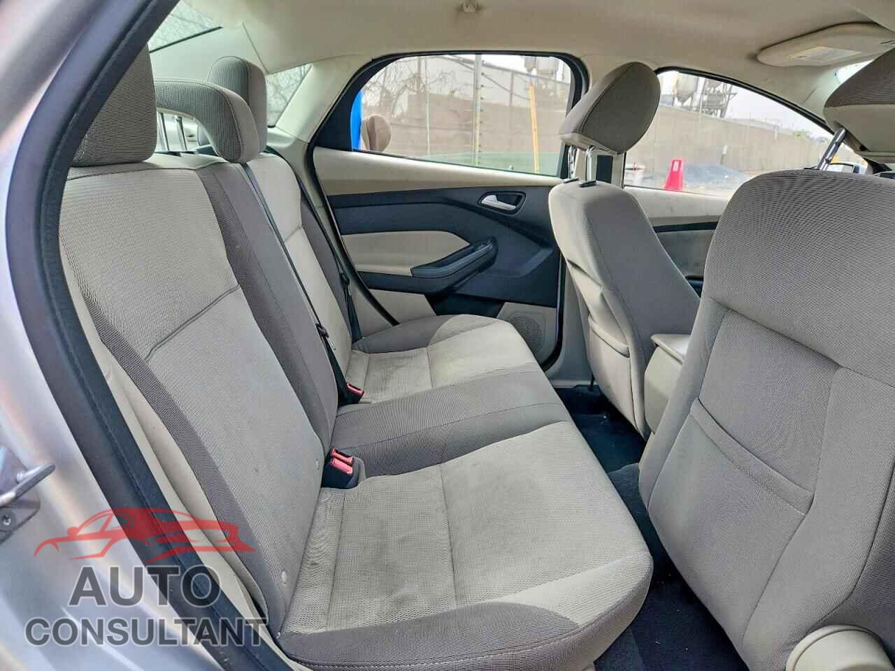 FORD FOCUS 2013 - 1FADP3F28DL373398