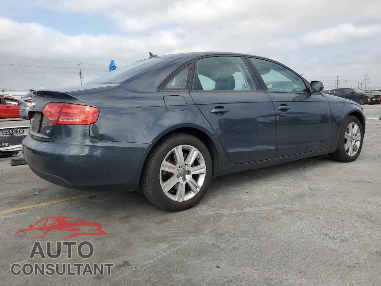 AUDI A4 2010 - WAUAFAFLXAN056054