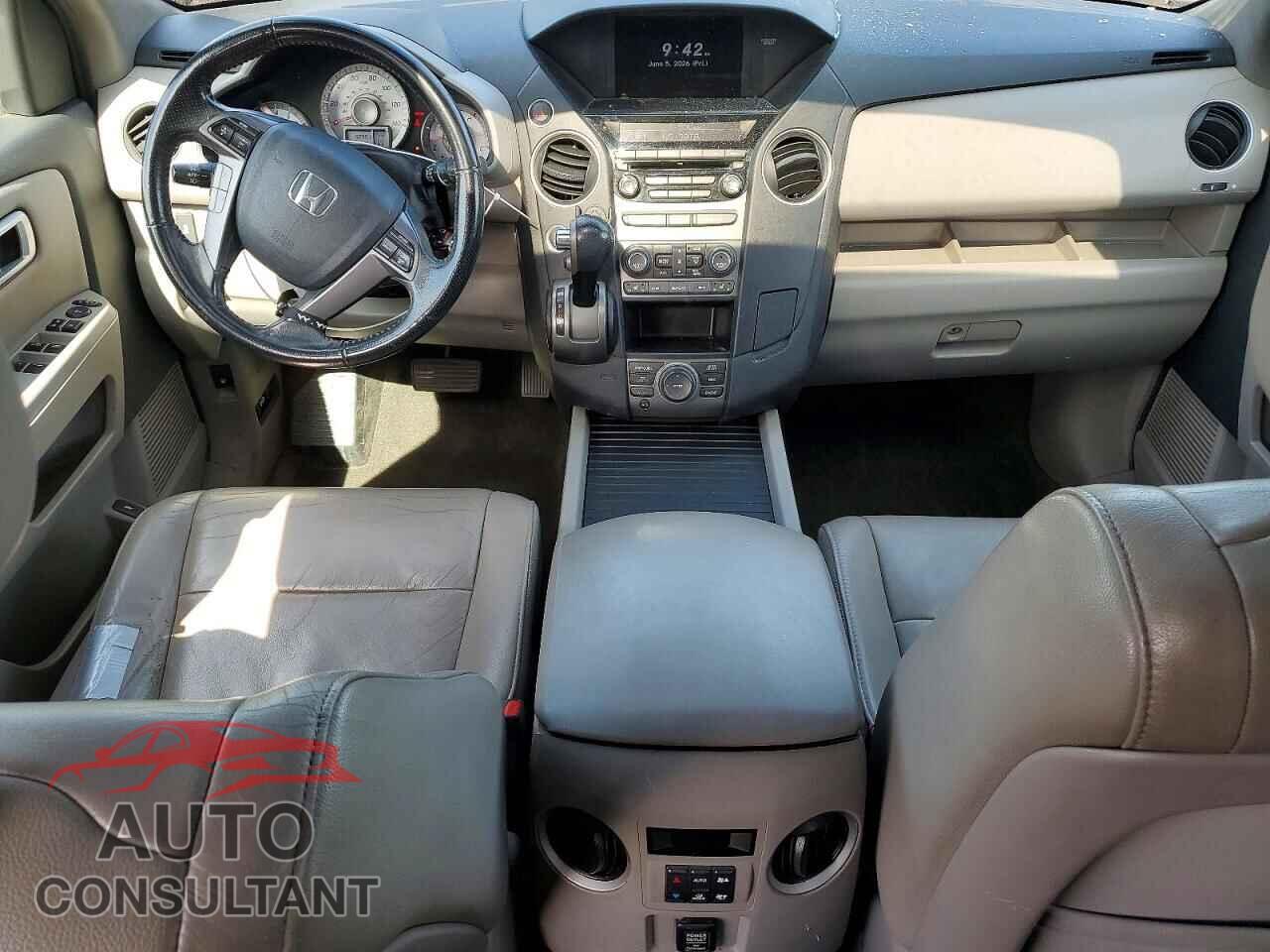HONDA PILOT 2013 - 5FNYF4H77DB060598