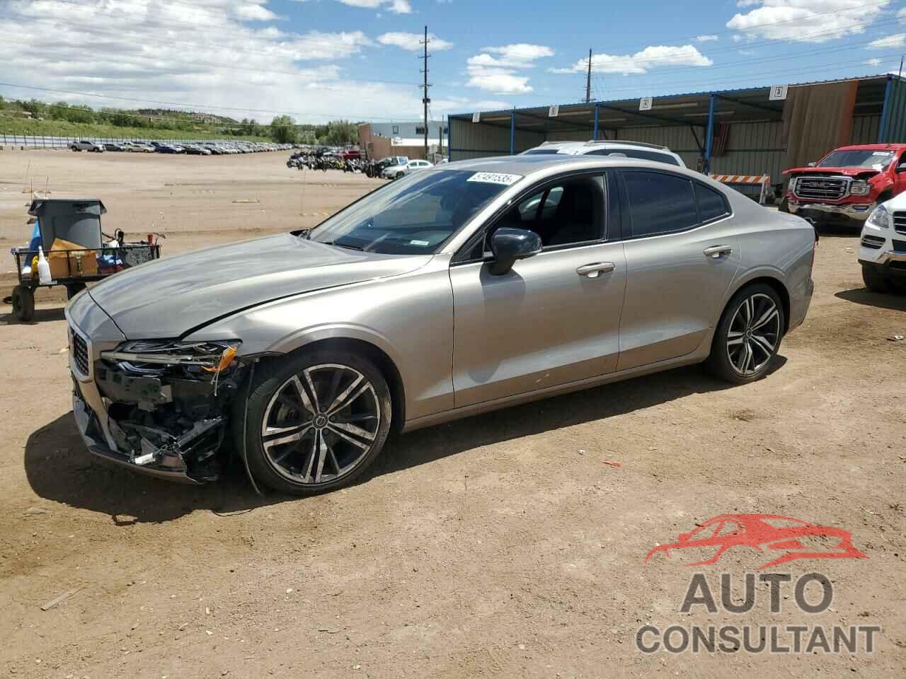 VOLVO S60 2019 - 7JR102FM2KG005870