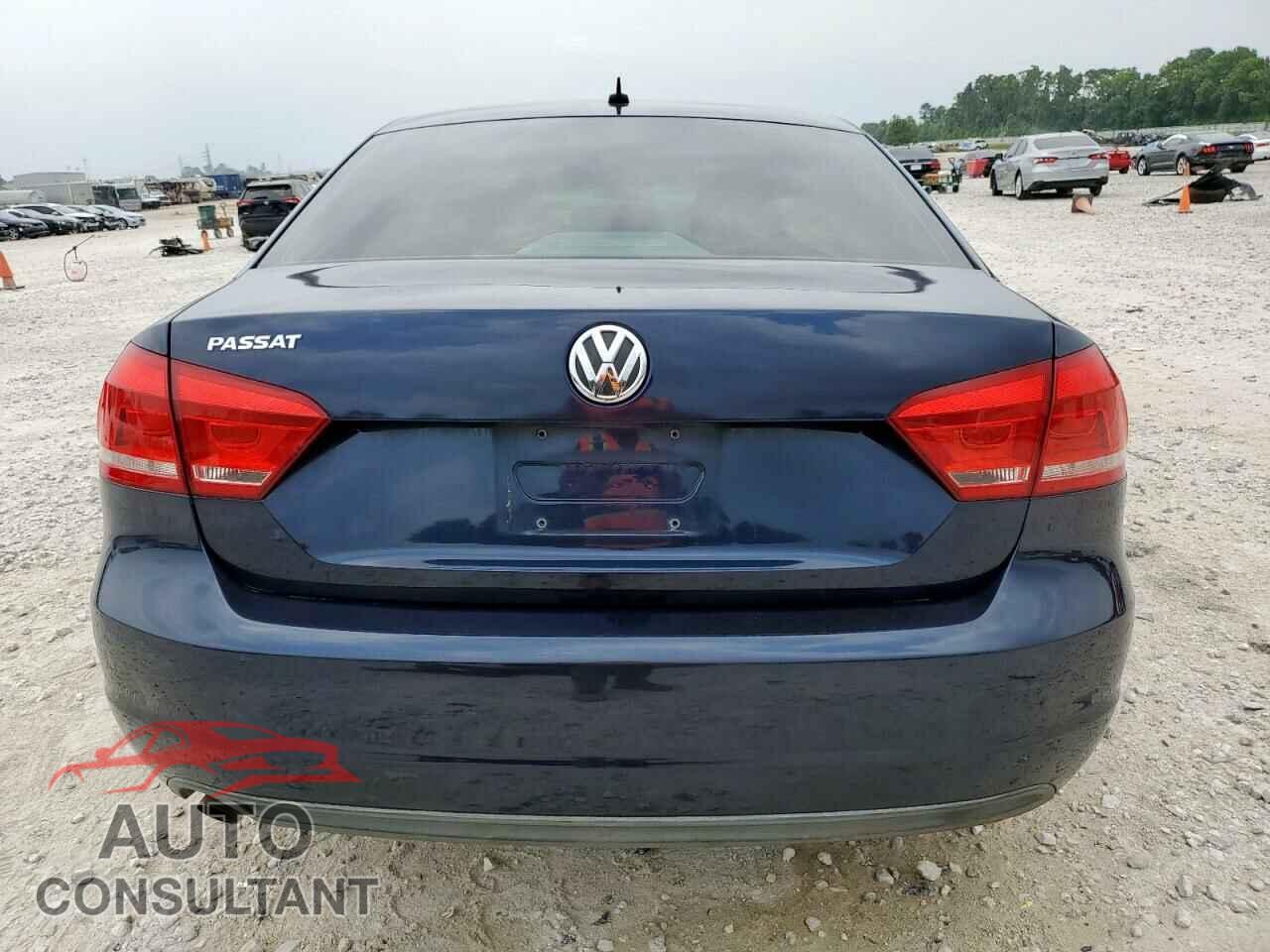 VOLKSWAGEN PASSAT 2014 - 1VWAP7A34EC007652