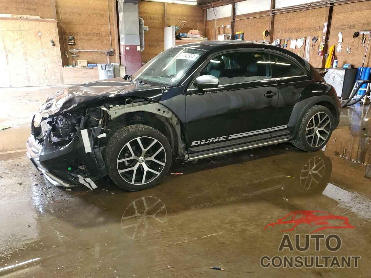 VOLKSWAGEN BEETLE 2018 - 3VWSD7AT2JM706123