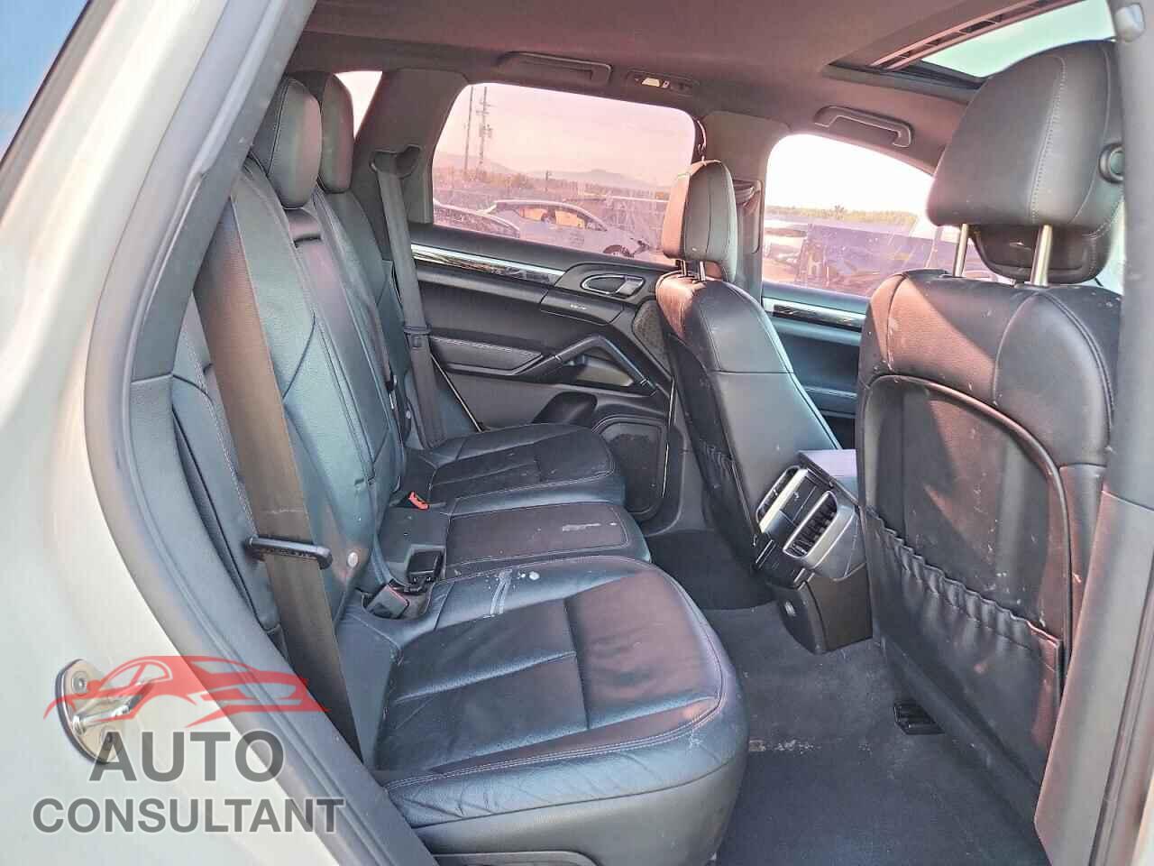 PORSCHE CAYENNE 2011 - WP1AA2A24BLA03769