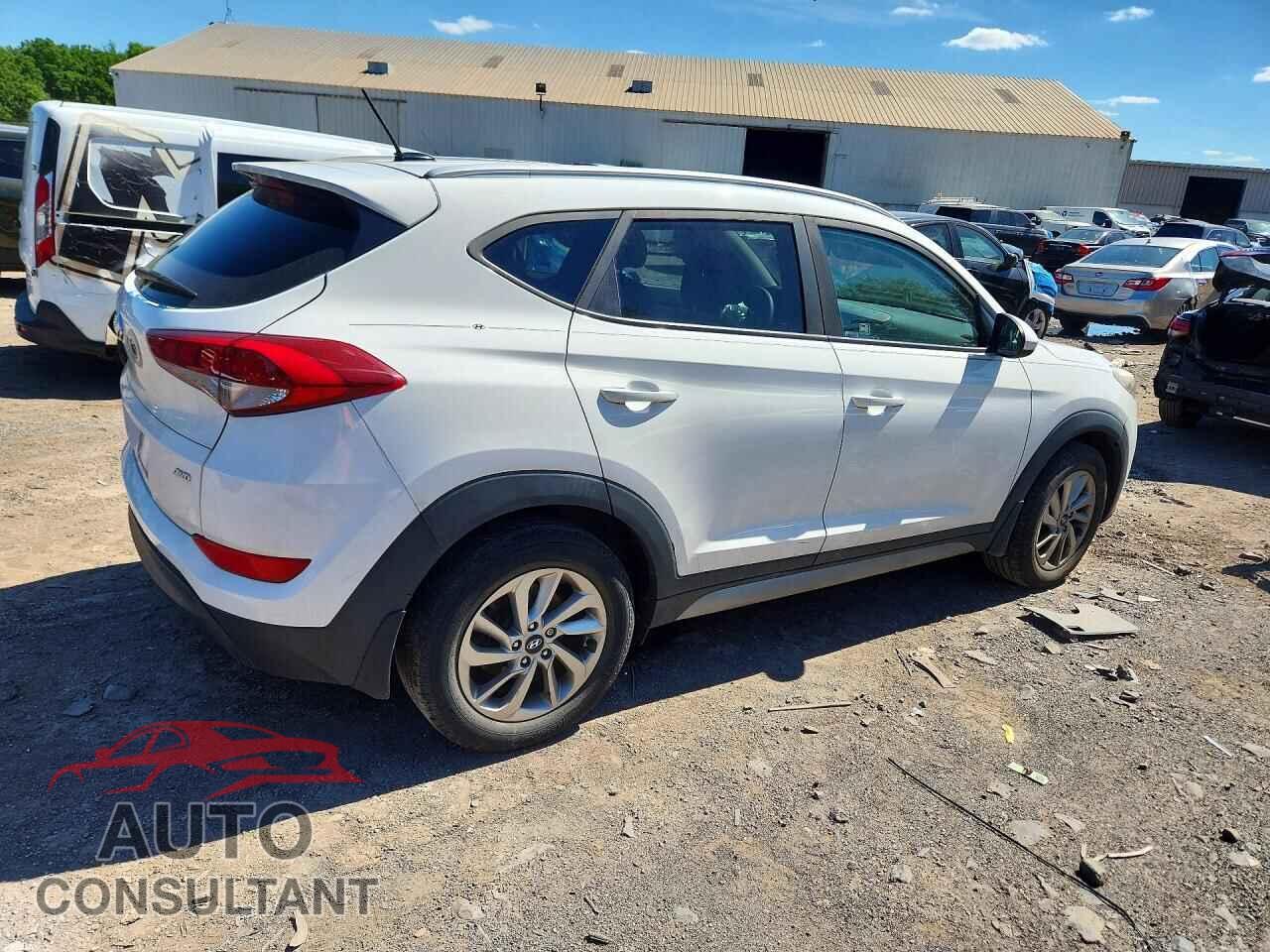 HYUNDAI TUCSON 2017 - KM8J3CA49HU288552