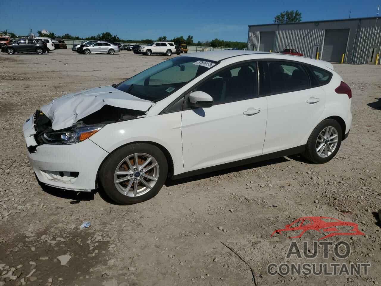 FORD FOCUS 2015 - 1FADP3K26FL292697