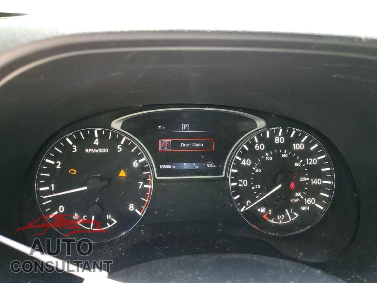 NISSAN PATHFINDER 2019 - 5N1DR2MN3KC599062