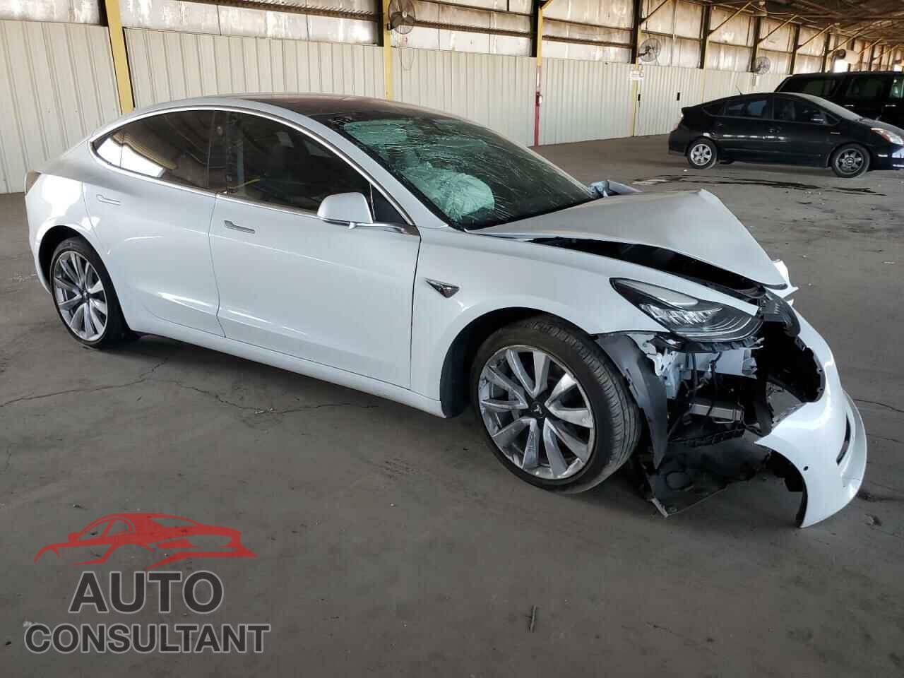 TESLA MODEL 3 2018 - 5YJ3E1EA2JF015771