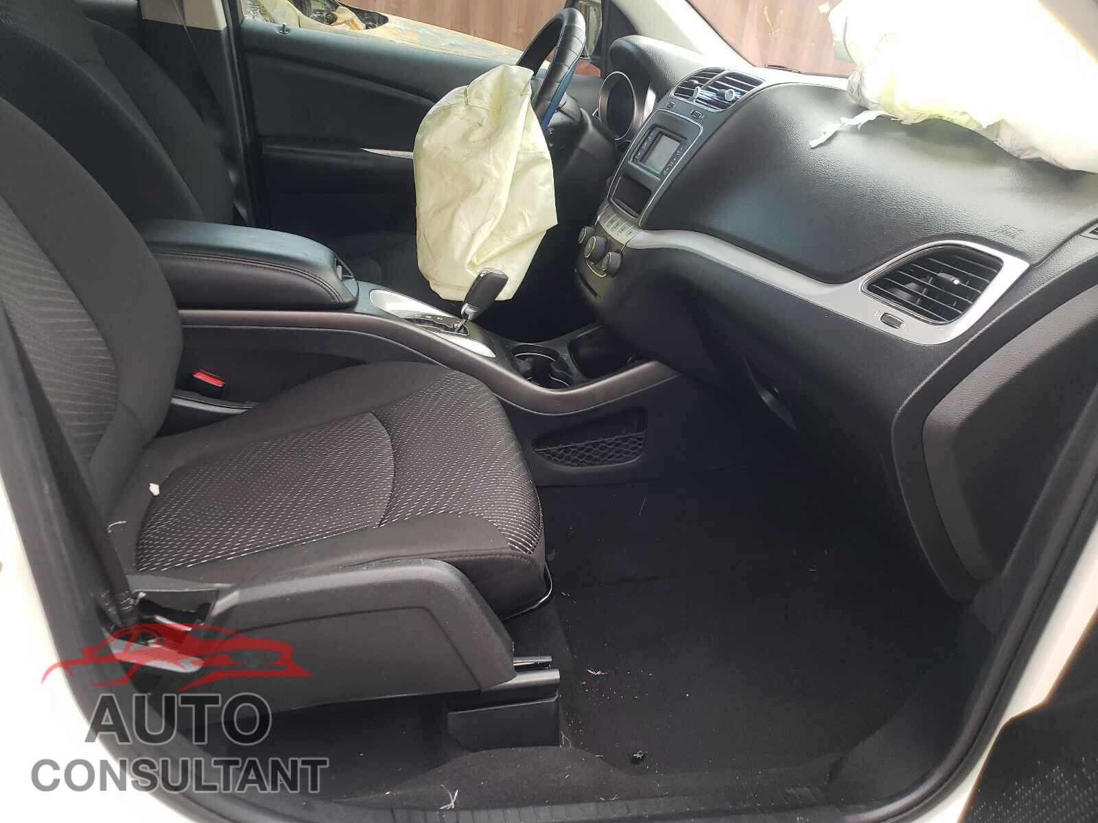 DODGE JOURNEY 2020 - 3C4PDCAB1LT220789