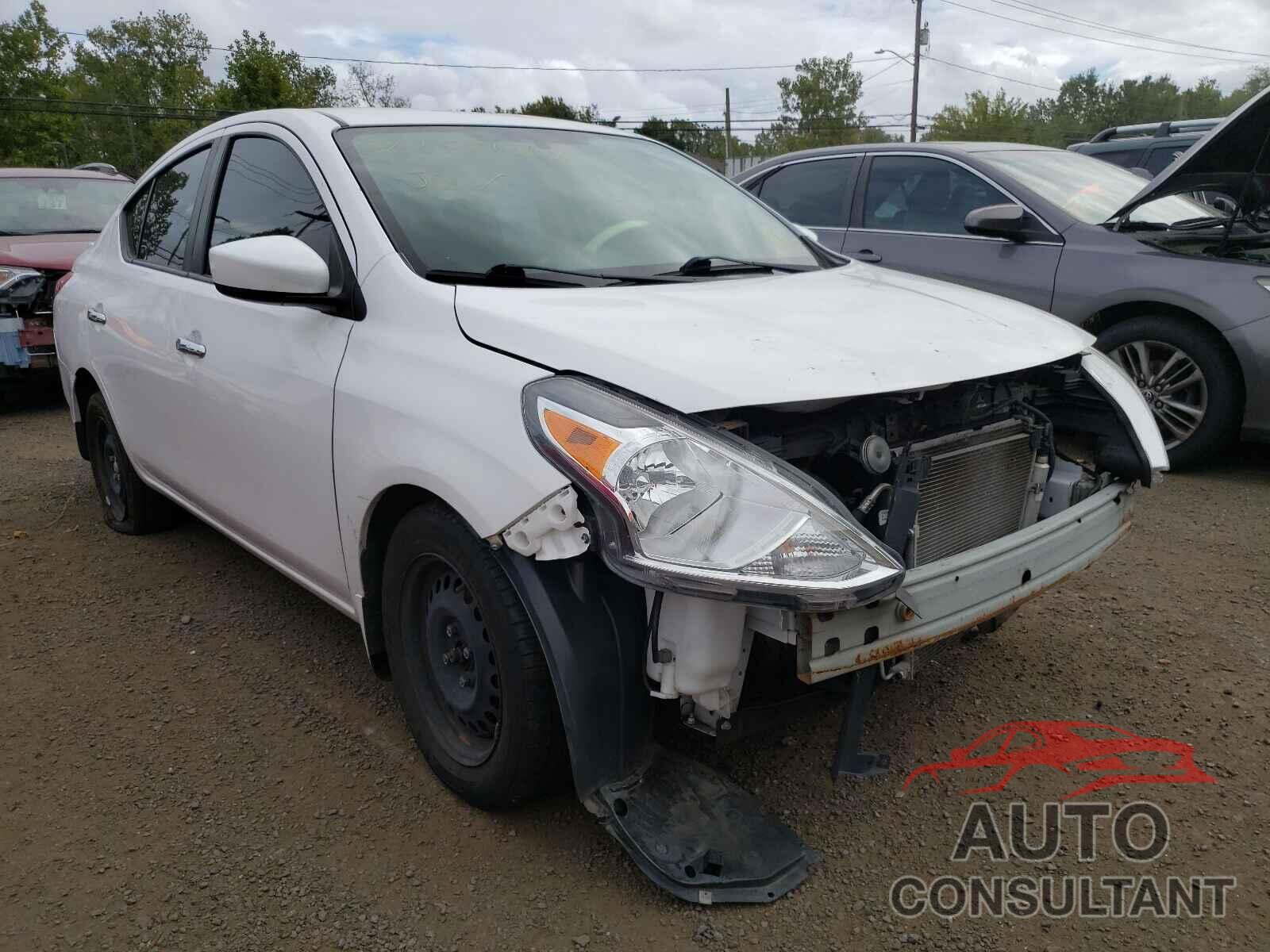 NISSAN VERSA 2017 - 3N1CN7AP2HL875620