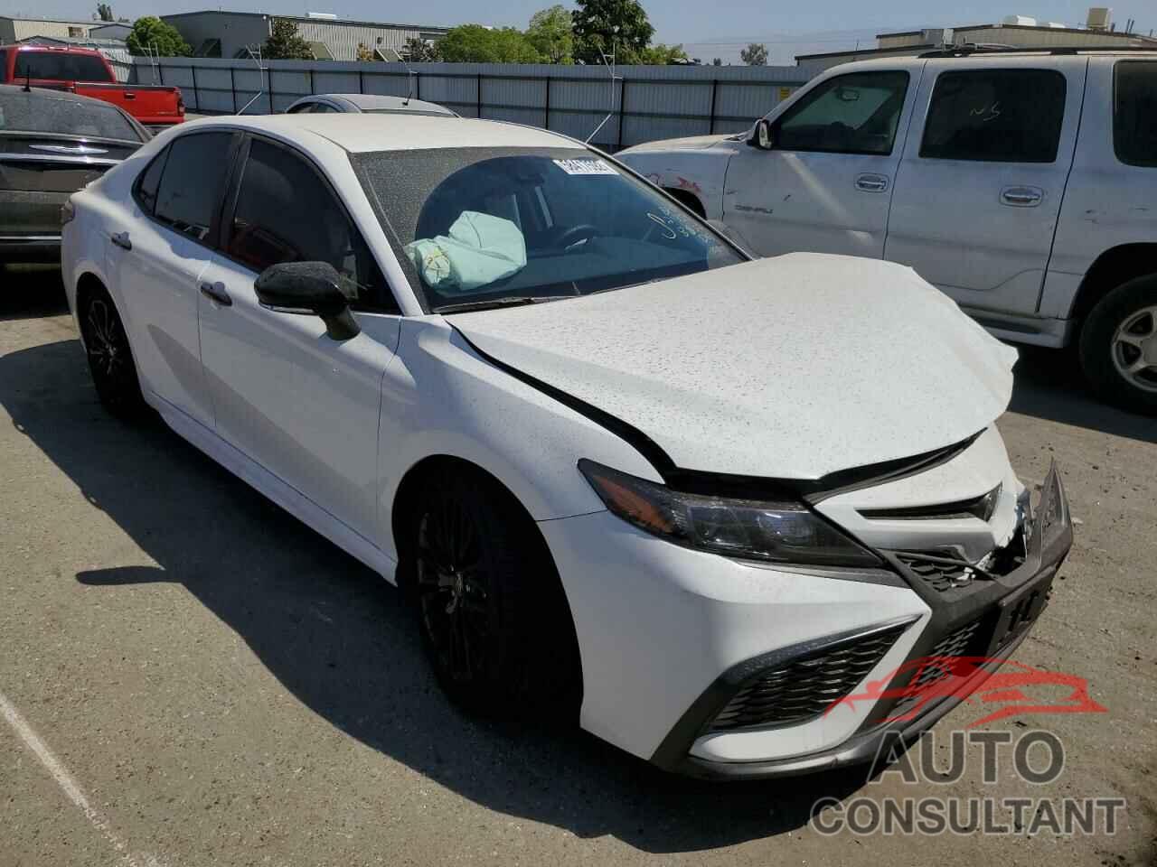 TOYOTA CAMRY 2022 - 4T1G11AK6NU060202