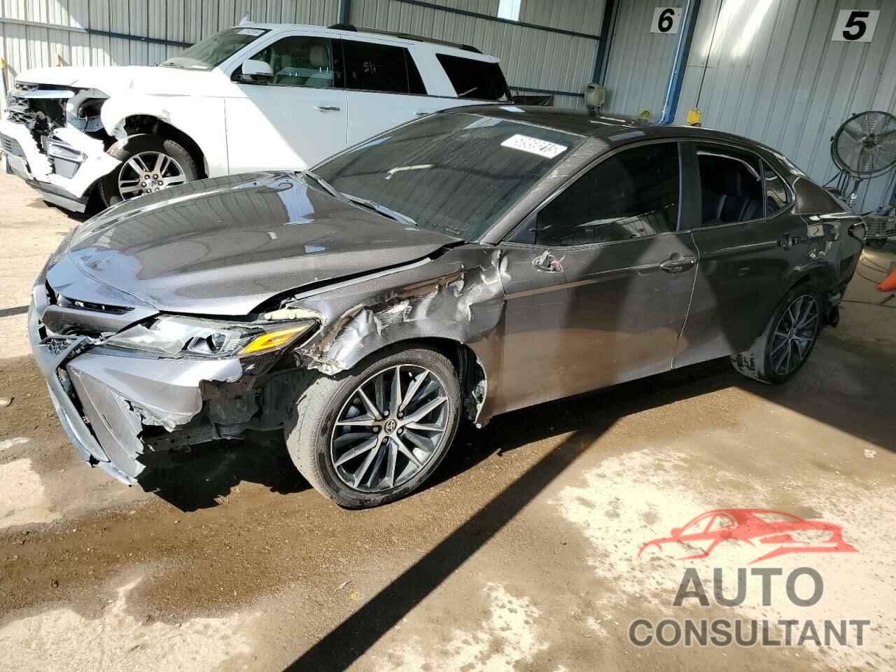 TOYOTA CAMRY 2022 - 4T1G11AK1NU674137