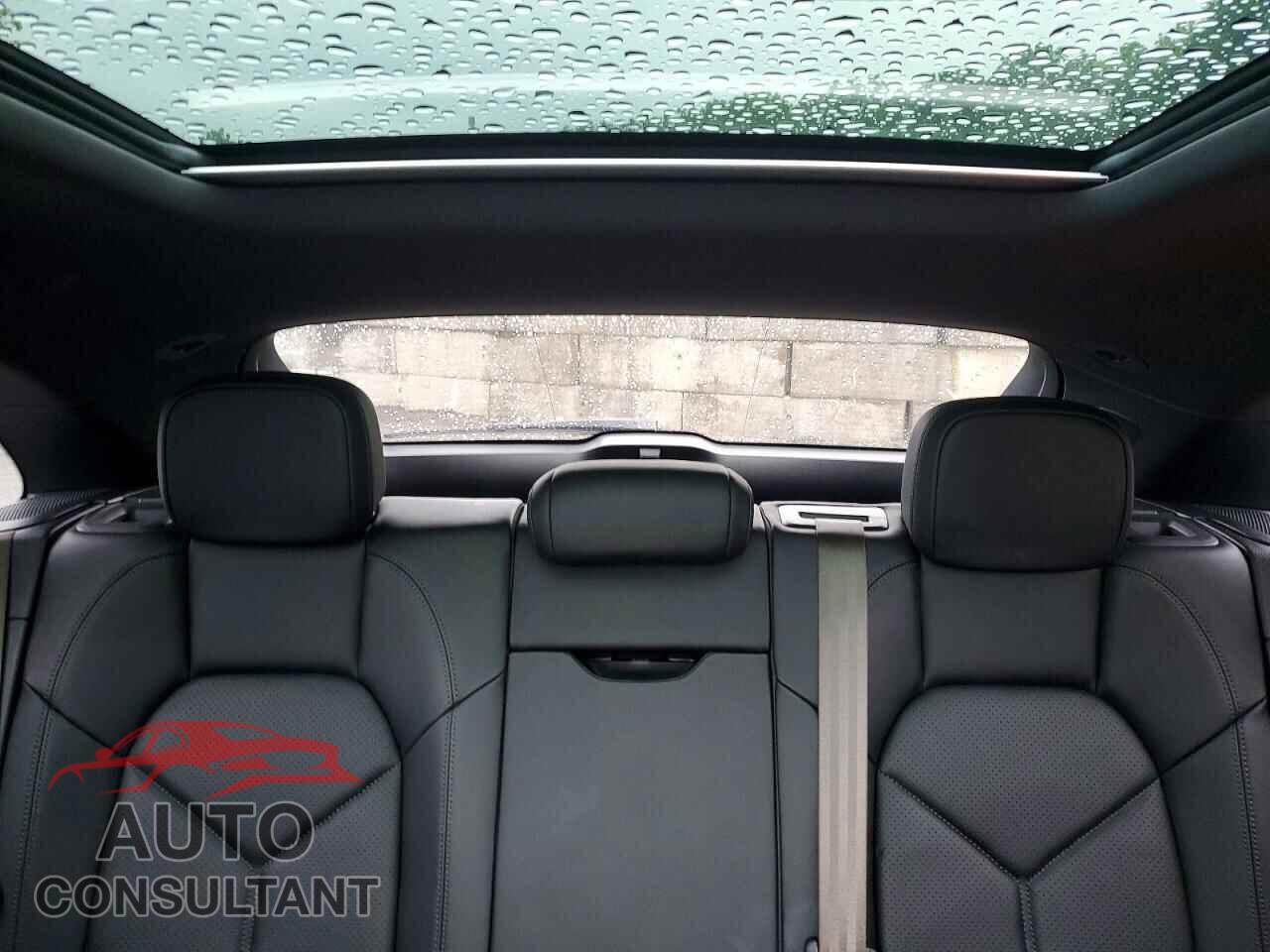 PORSCHE MACAN 2018 - WP1AA2A50JLB20337