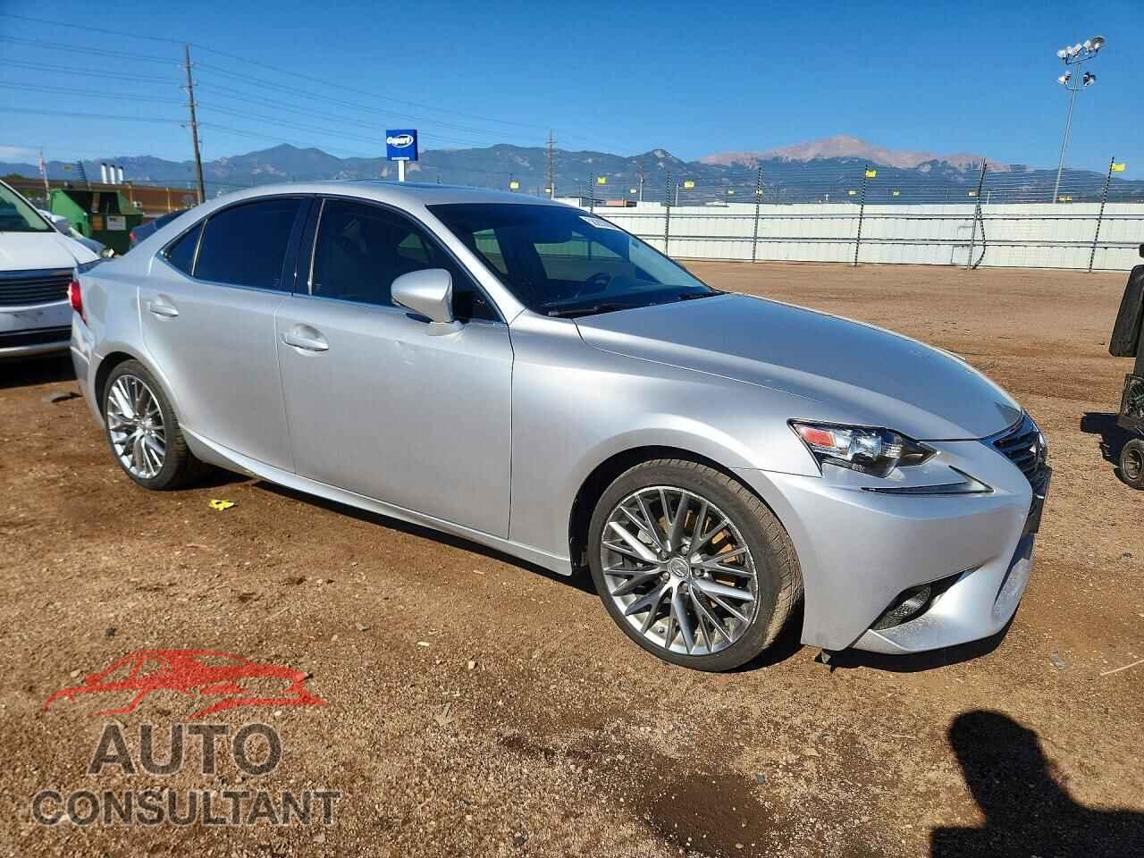 LEXUS IS 2015 - JTHCF1D23F5019830