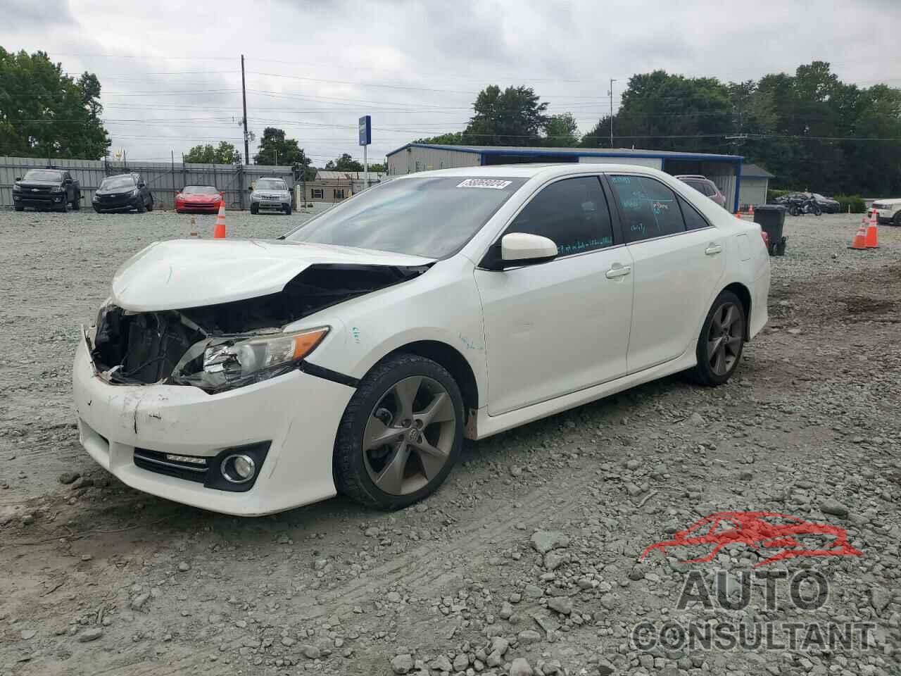 TOYOTA CAMRY 2014 - 4T1BF1FK2EU445258