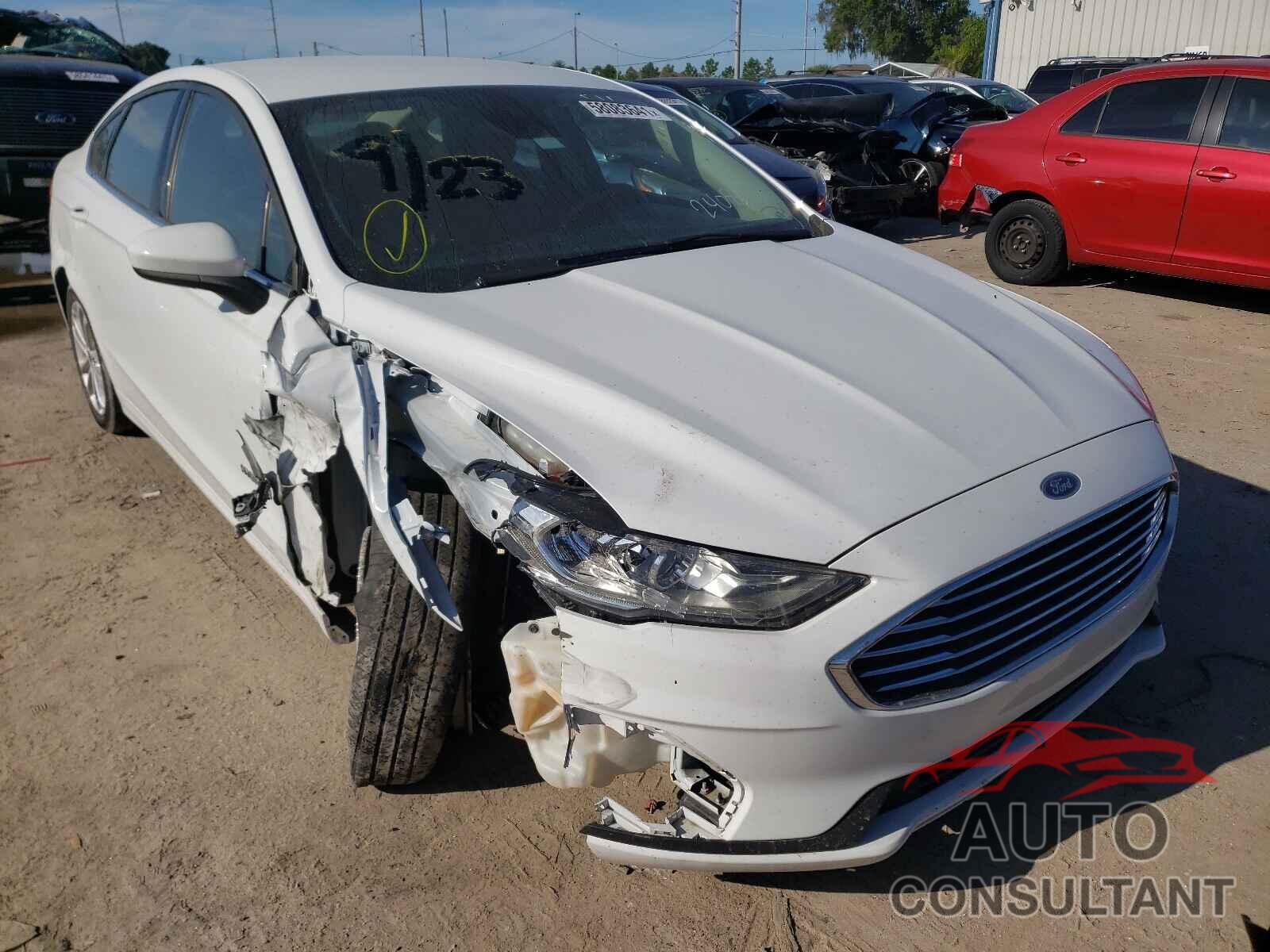 FORD FUSION 2019 - 3FA6P0LU1KR240896