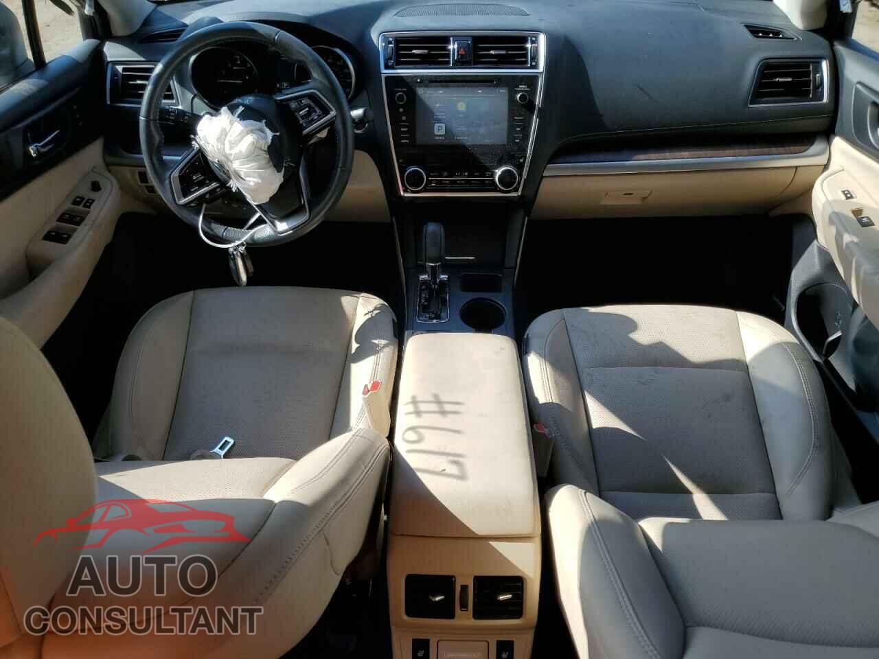 SUBARU OUTBACK 2018 - 4S4BSENC6J3217681