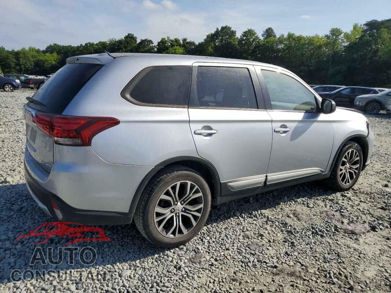 MITSUBISHI OUTLANDER 2016 - JA4AD2A32GZ008100