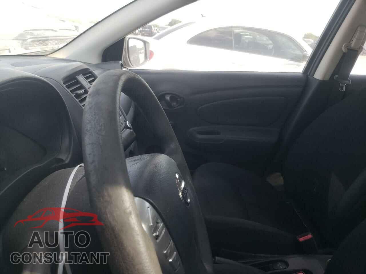 NISSAN VERSA 2016 - 3N1CN7AP0GL830237