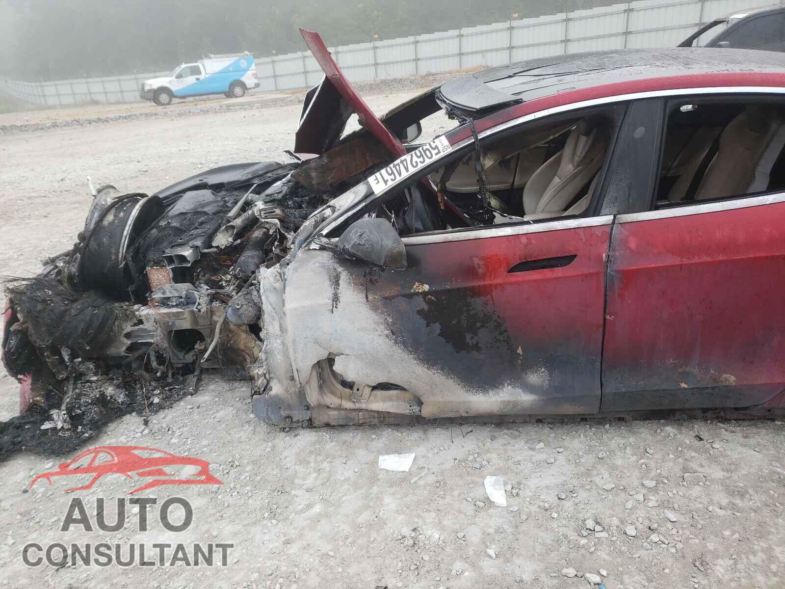 TESLA MODEL S 2017 - 5YJSA1E48HF200743