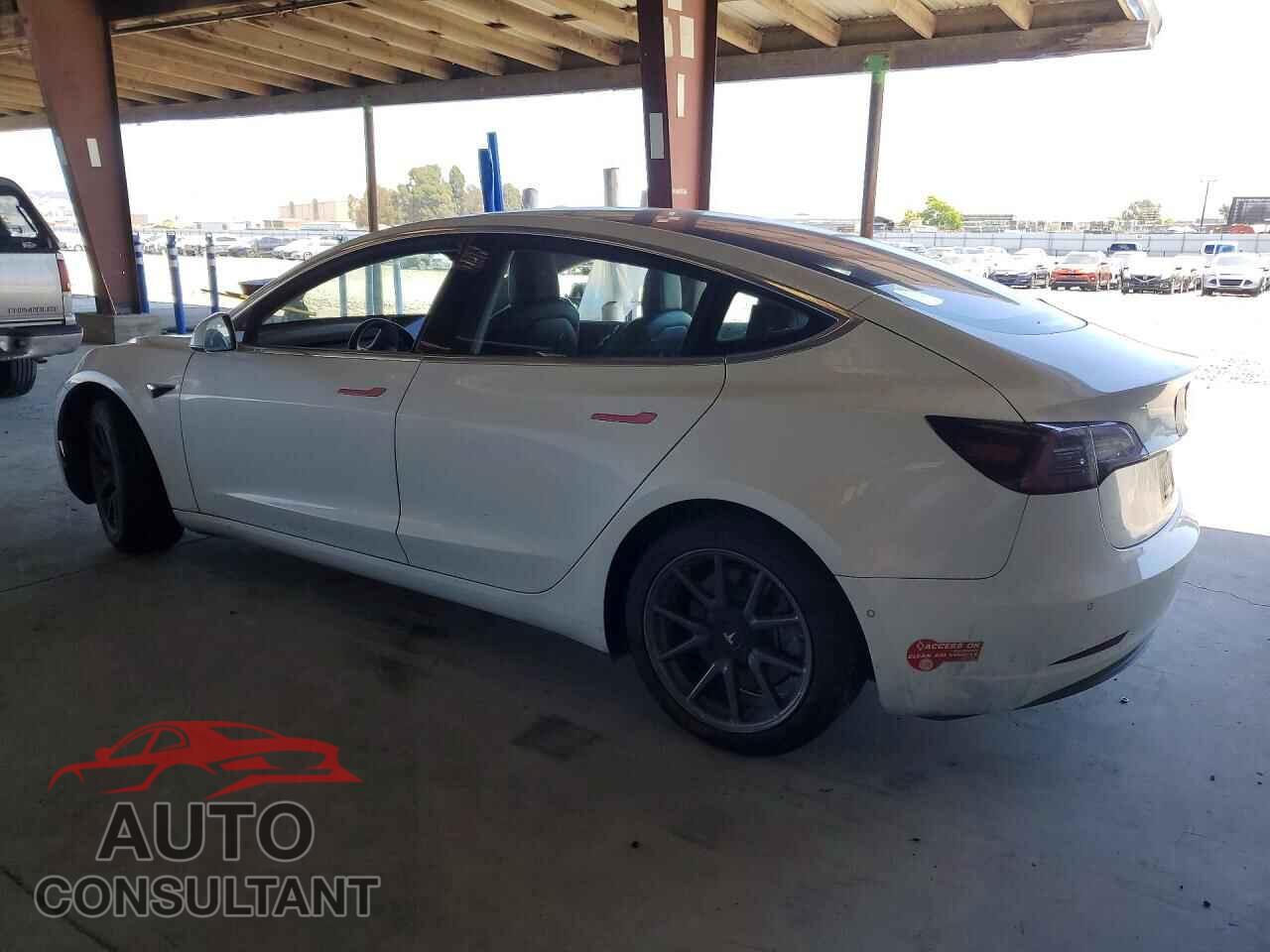 TESLA MODEL 3 2018 - 5YJ3E1EA6JF010623