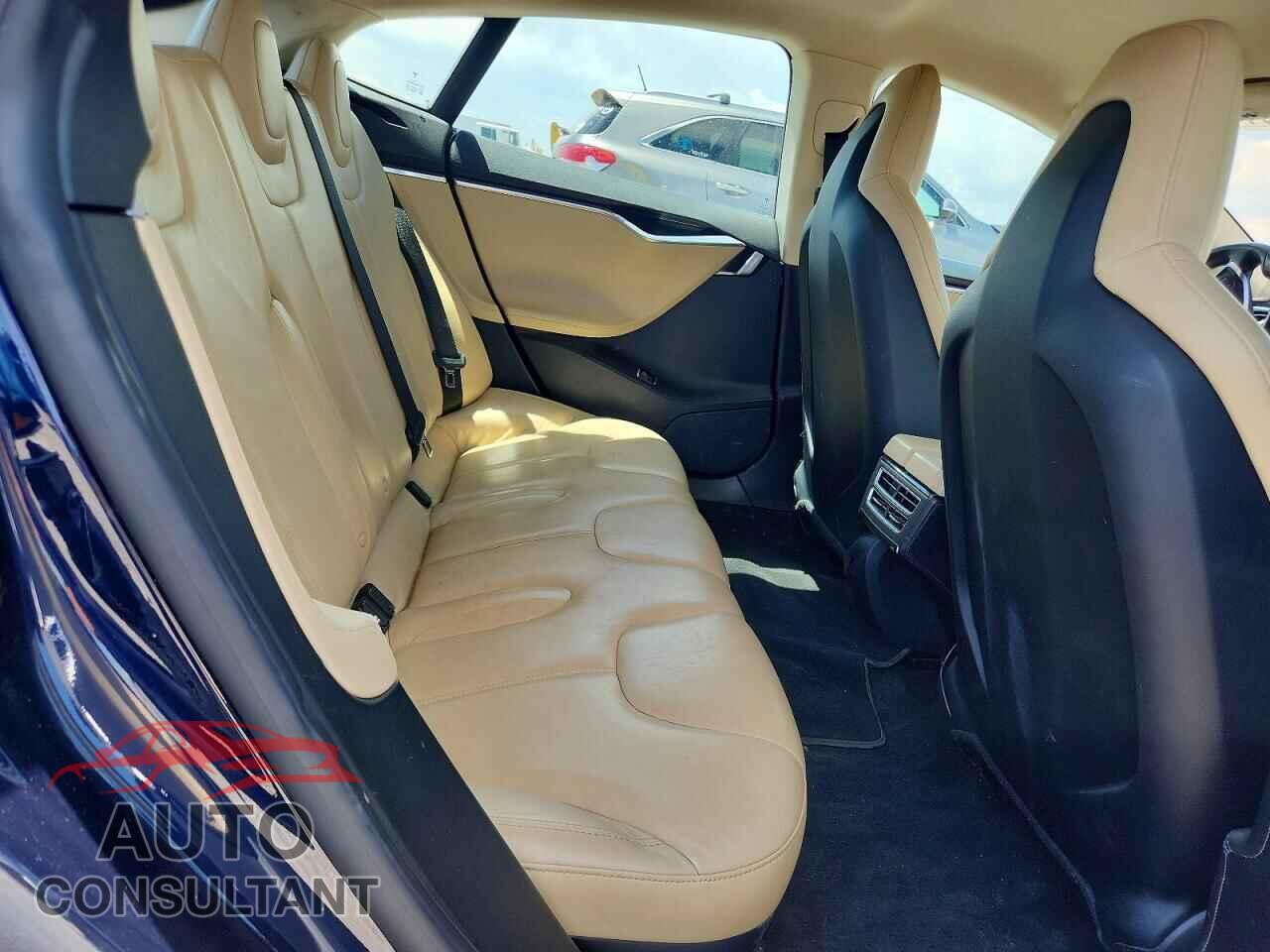 TESLA MODEL S 2013 - 5YJSA1CN3DFP14781