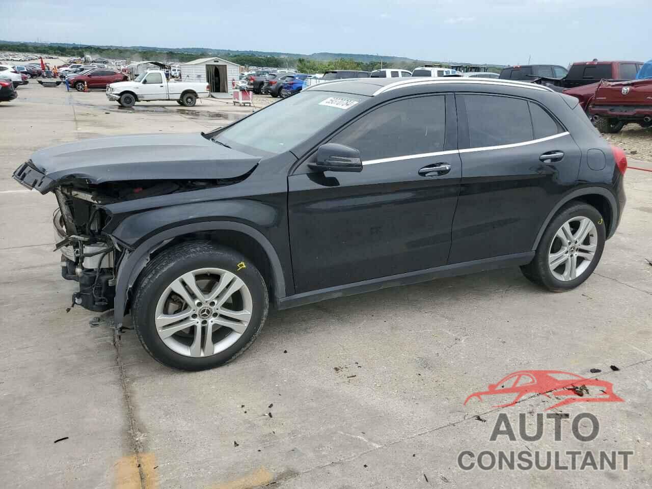 MERCEDES-BENZ GLA-CLASS 2018 - WDCTG4GB0JJ527629