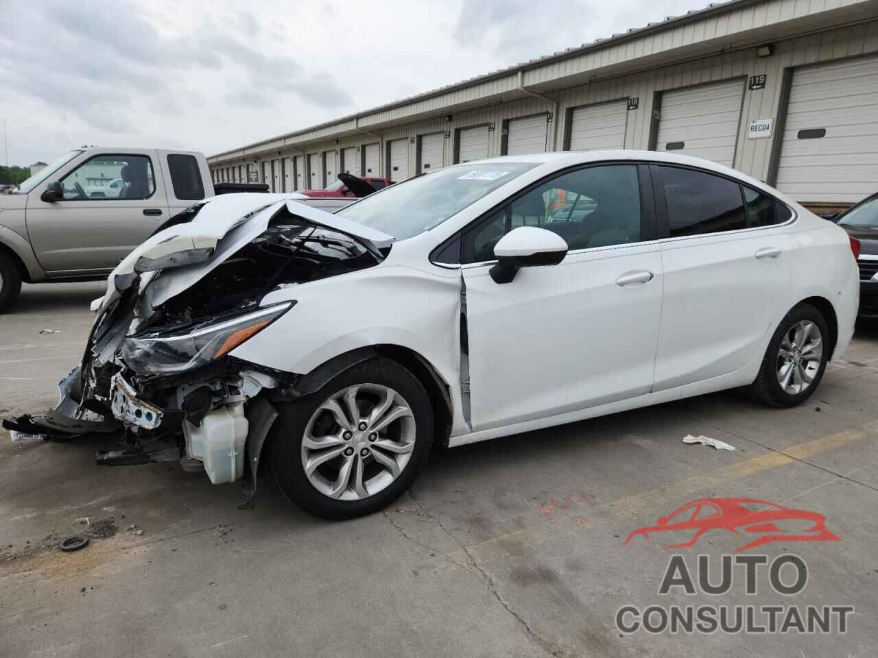 CHEVROLET CRUZE 2019 - 1G1BE5SM5K7146677