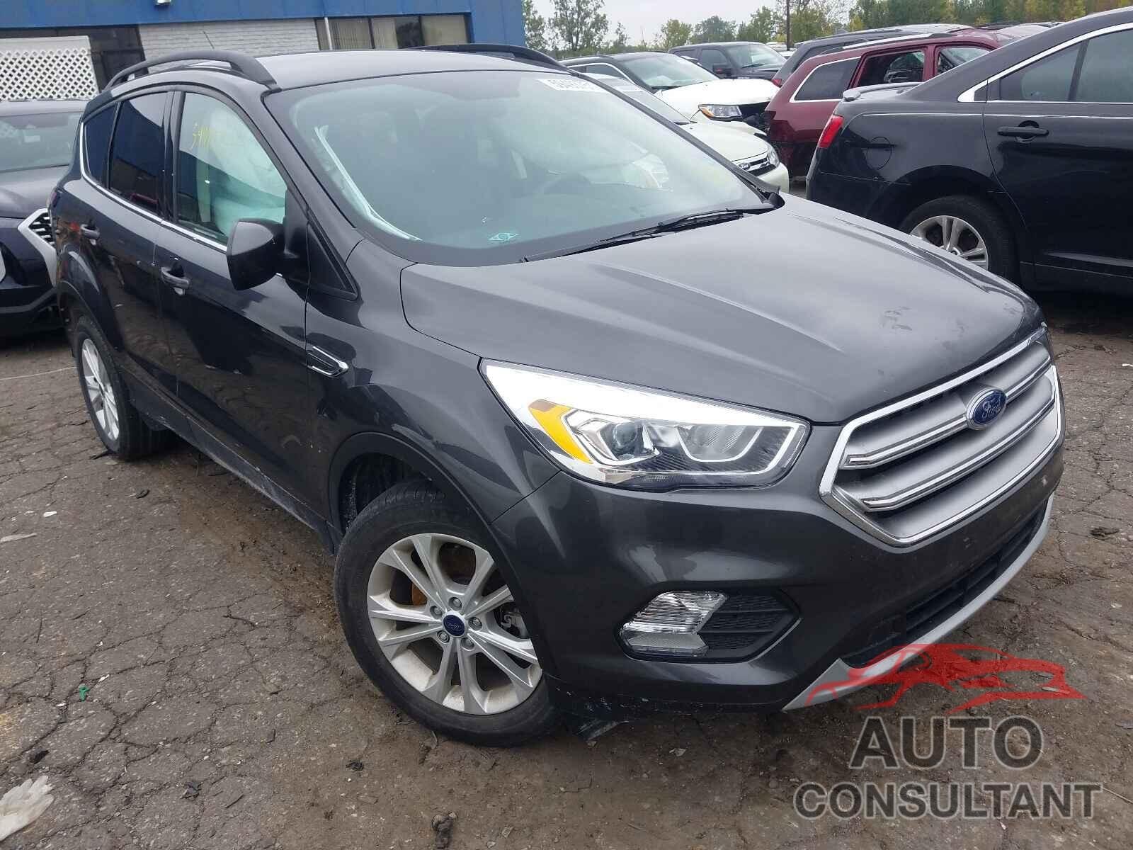 FORD ESCAPE 2017 - 1FMCU9GD5HUD83738