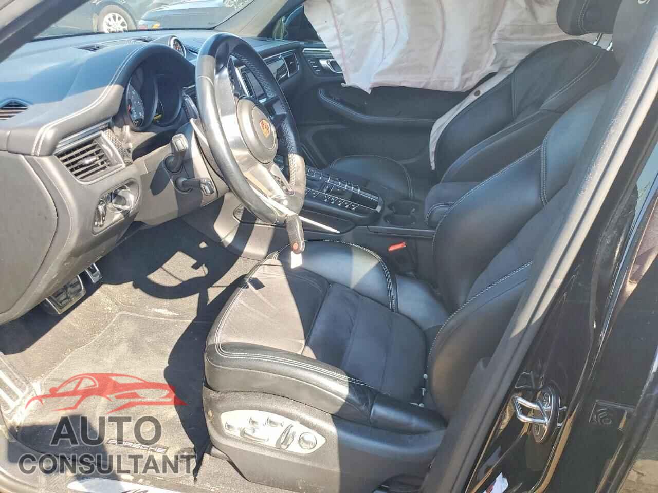 PORSCHE MACAN 2017 - WP1AG2A5XHLB55105