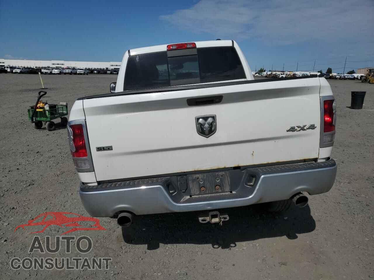 DODGE RAM 1500 2012 - 1C6RD7LT9CS135410