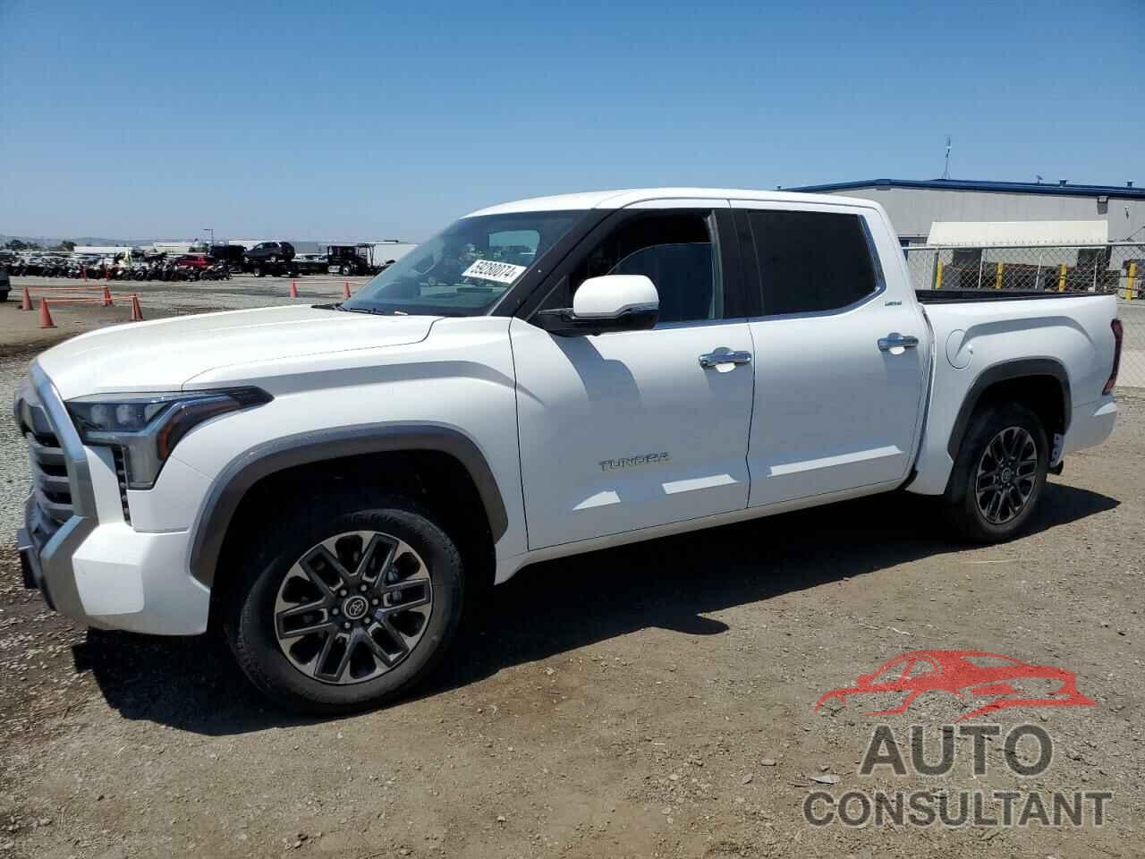 TOYOTA TUNDRA 2023 - 5TFJA5DBXPX065451