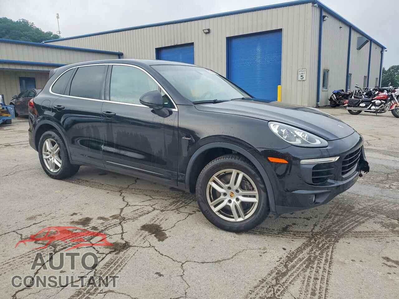 PORSCHE CAYENNE 2016 - WP1AF2A24GKA40920