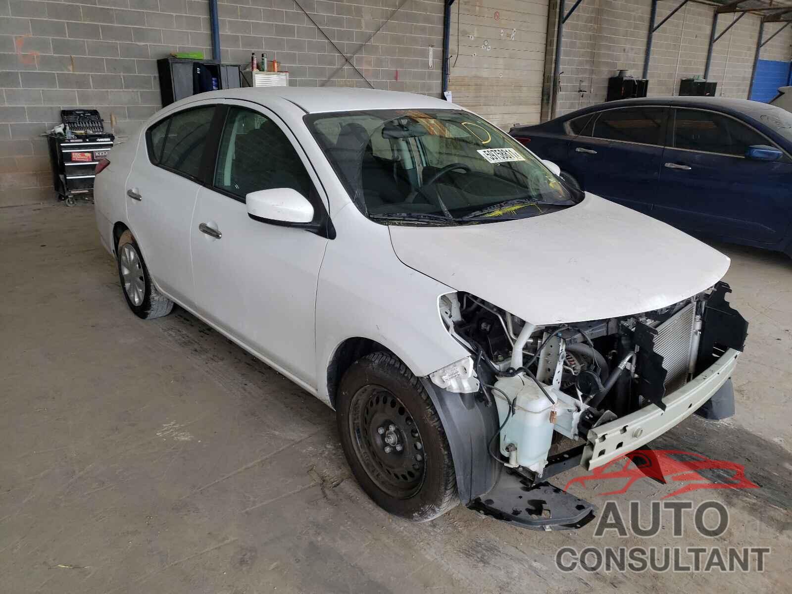 NISSAN VERSA 2019 - 3N1CN7AP6KL852168