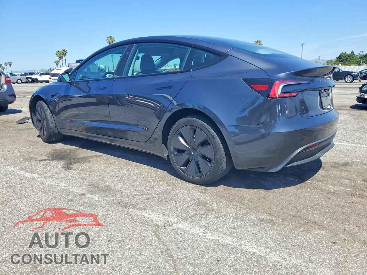 TESLA MODEL 3 2024 - 5YJ3E1EA4RF726786