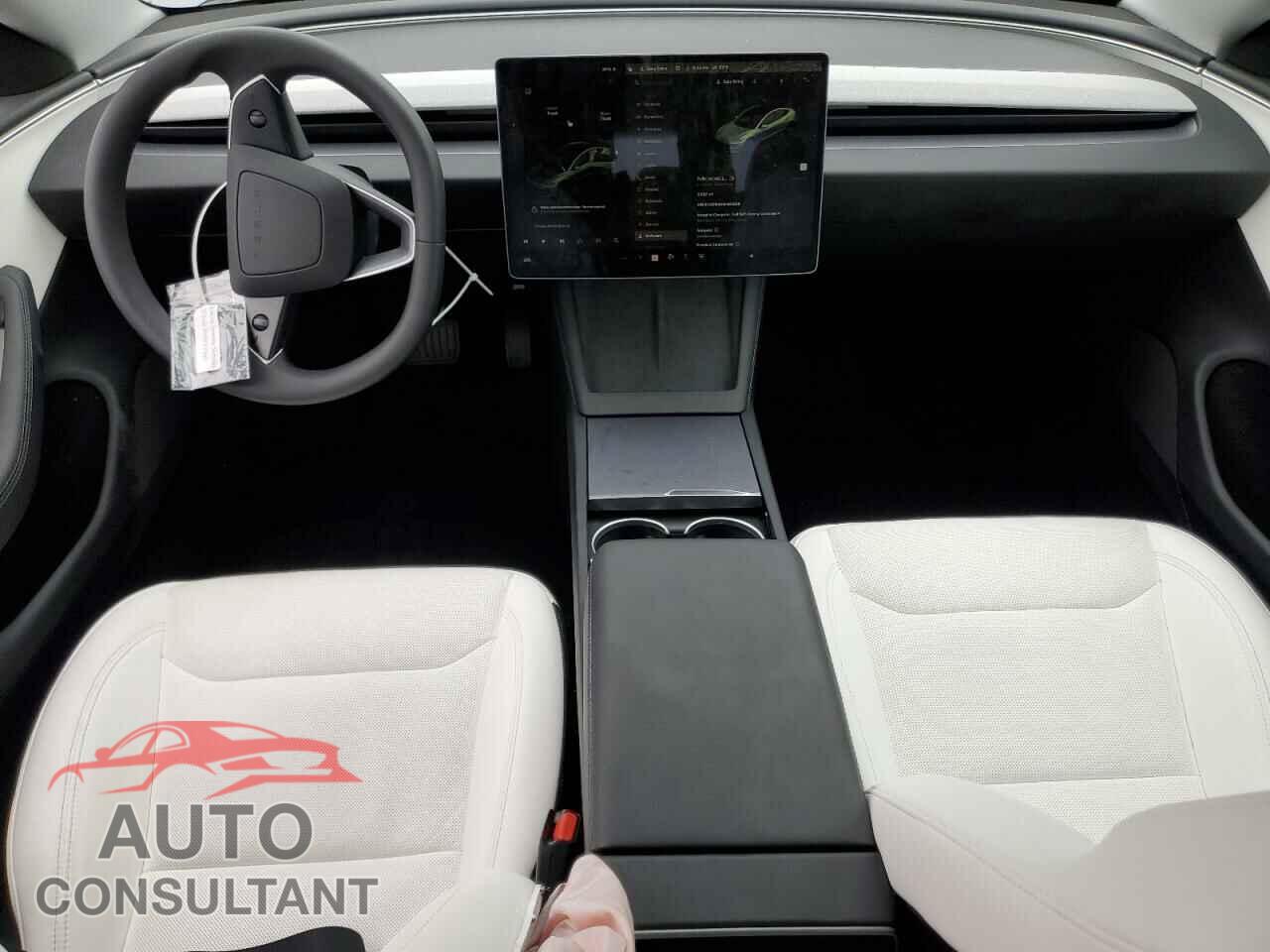 TESLA MODEL 3 2025 - 5YJ3E1EA9SF882599